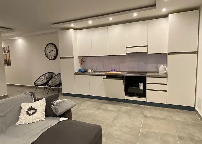 Coastal Comfort Modern 2Br Apartment In Marsascala