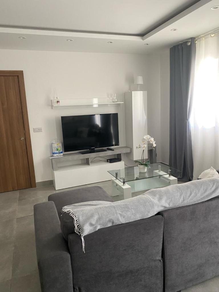 Coastal Comfort Modern 2br In Marsascala Apartamento Marsaskala